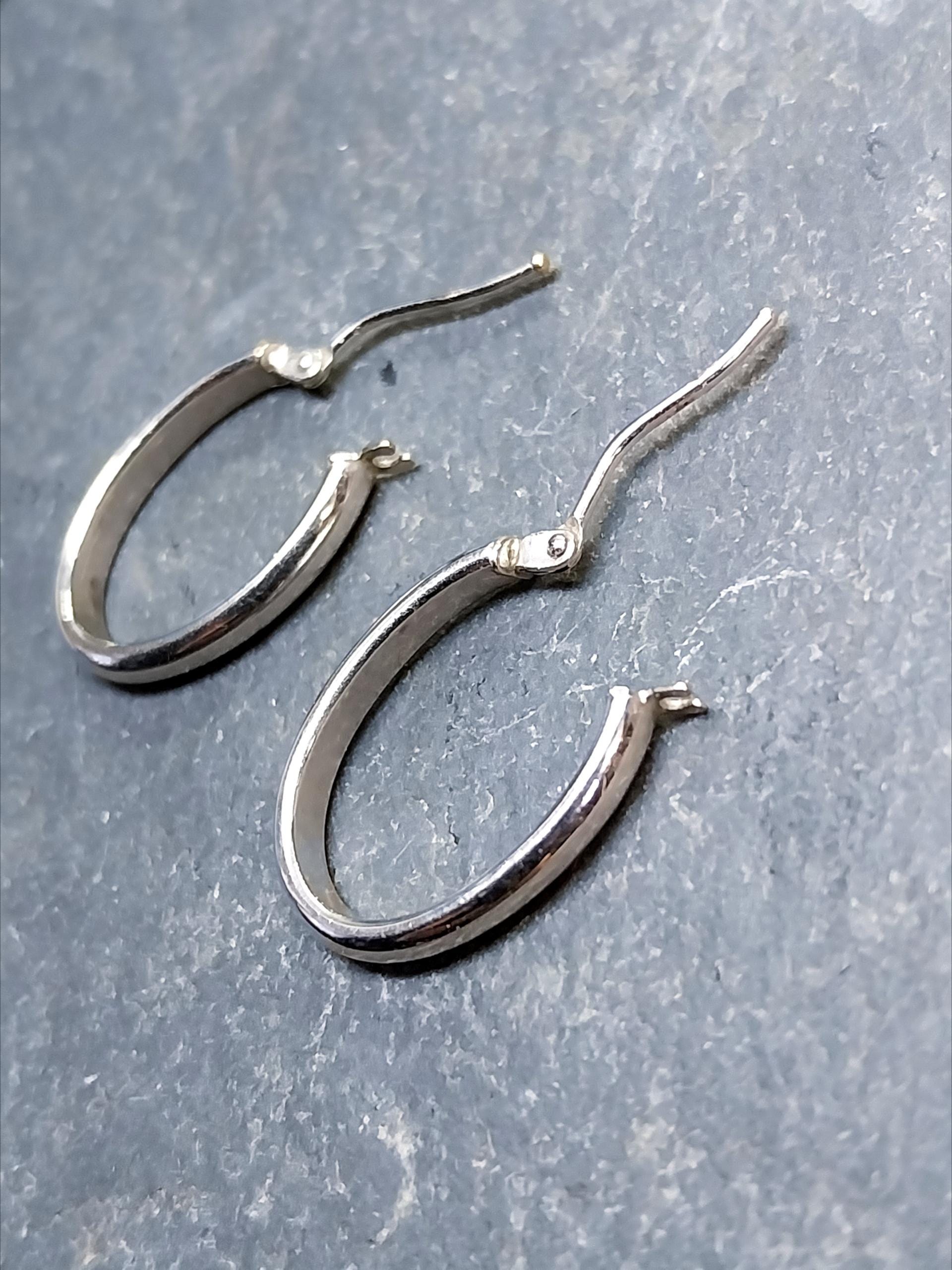 Vintage 9ct White Gold Medium HOOP EARRINGS - 20mm  - 1.2g