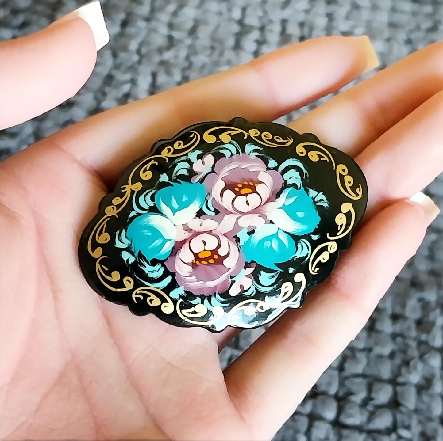 Russian Lacquer Art Brooch with Lilac and Blue Flowers 7.5g