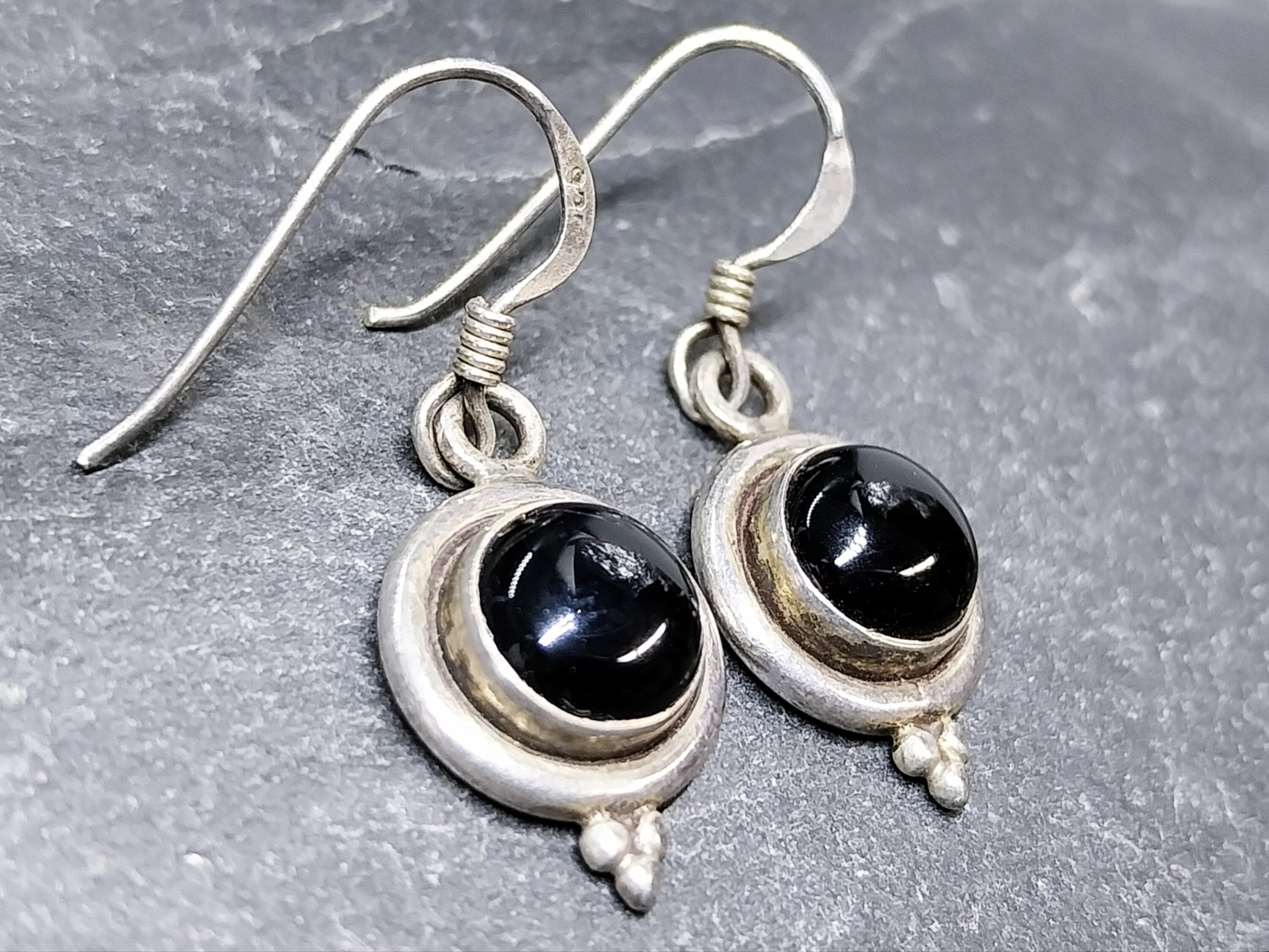 Vintage Sterling Silver Black Onyx EARRINGS - Dangling  - 3.7g