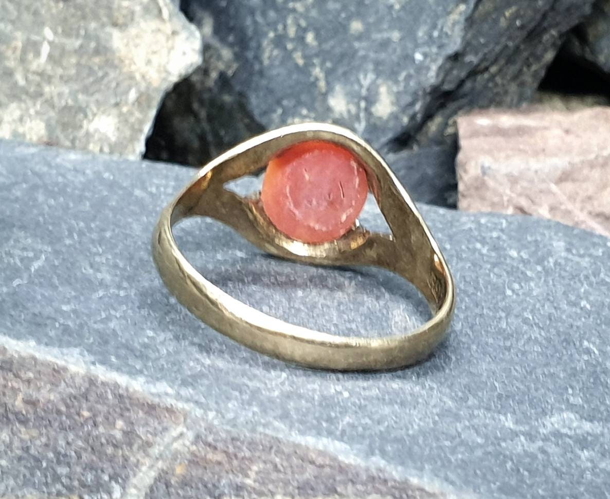 Vintage 9ct GOLD Coral RING - Big Size uk V (us 10.5) - 3.3g
