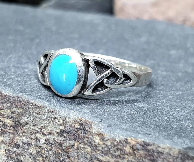 SILVER CELTIC RING - with Turquoise stone 925 Sterling Band - Small Size J (us size 4.5)