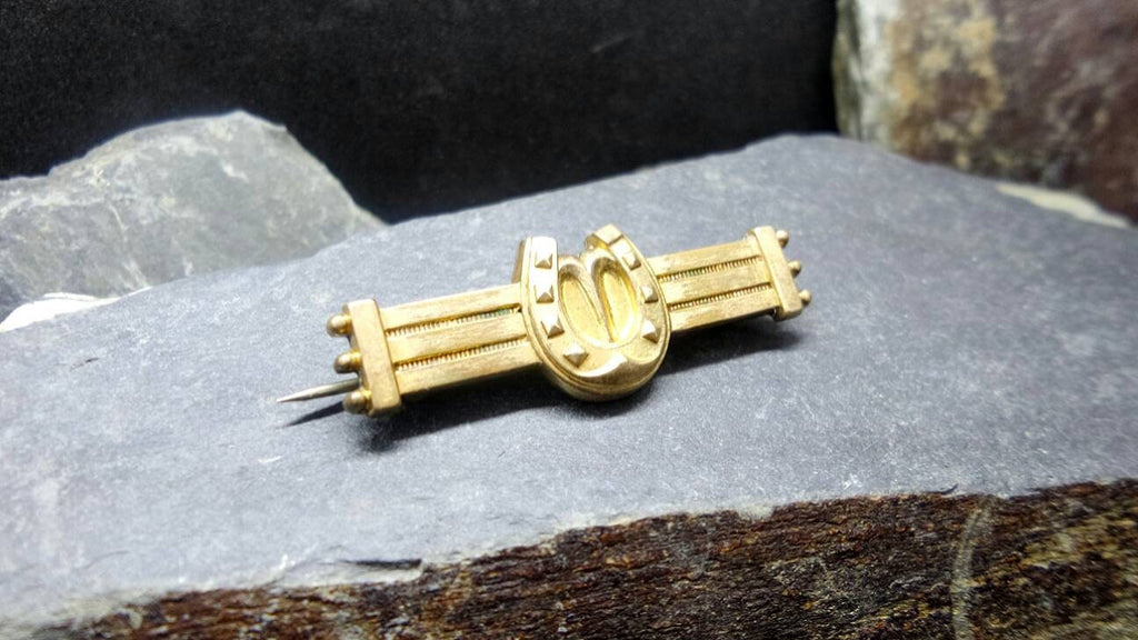 Antique GOLD Front HORSESHOE BROOCH - Good luck, mourning, Victorian Curios
