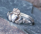 Silver CELTIC CLADDAGH Ring - 925 Sterling Silver - Size P (us 7.5) - 2.3g