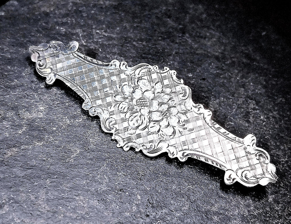 Victorian SILVER BROOCH - Antique Floral Bouquet Design - 8.8g