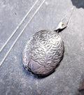 Vintage Large IVY LEAF LOCKET - Sterling Silver Hallmarked with 24" Chain - 11.5g