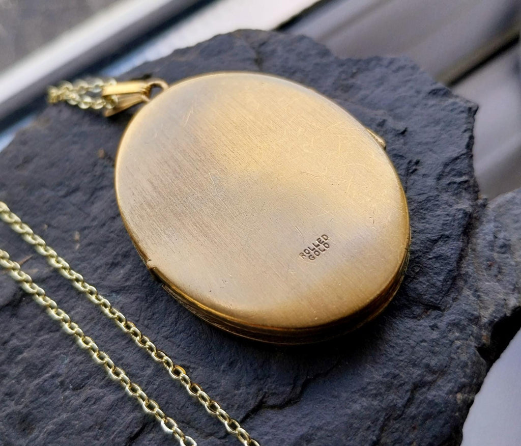 Large Vintage Gold LOCKET Necklace, Ferns - Rolled Gold with 18" Chain - 10.6g