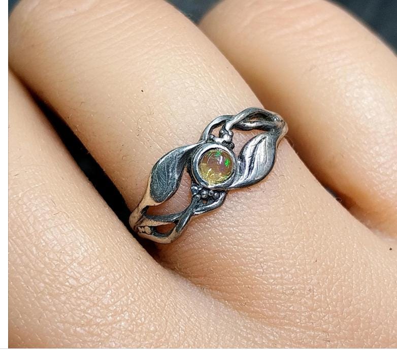 Sterling Silver Fire Opal Ring Tree of Life - uk size M (us 6) - 1.4g