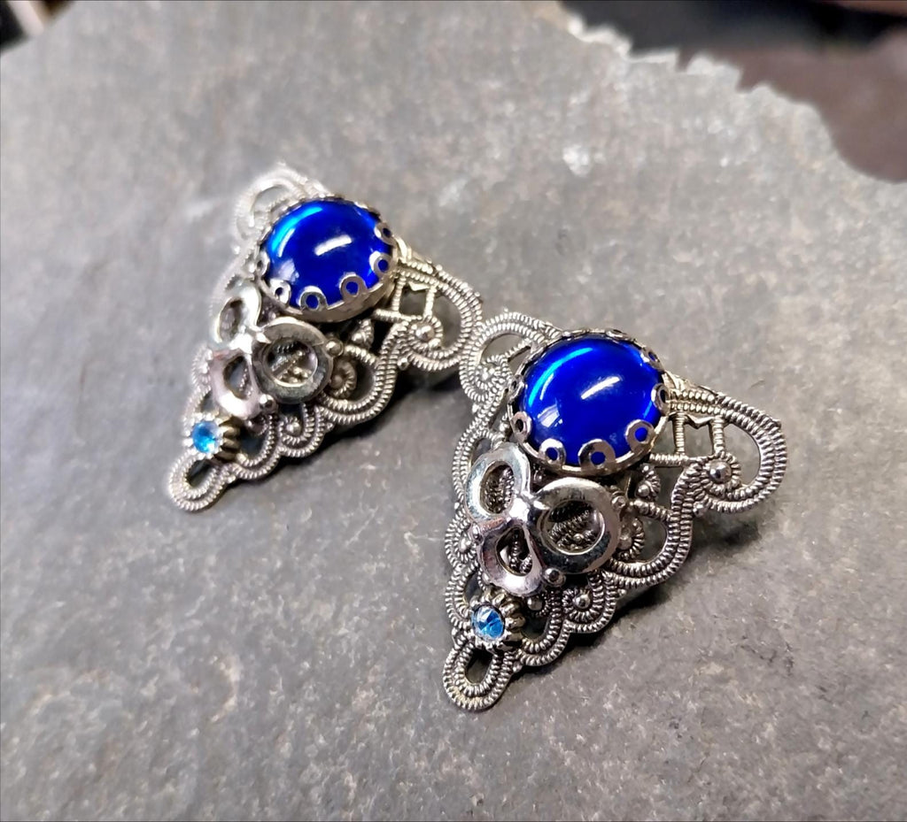 Vintage Costume EARRINGS Blue Triangular Clip On - 8.1g