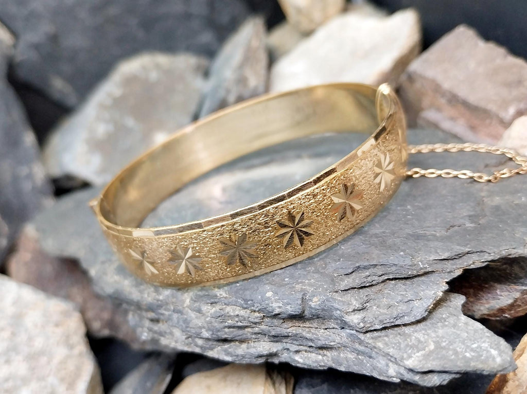 Vintage 9ct Rolled GOLD BANGLE Bracelet Wide with star pattern - 28.7g
