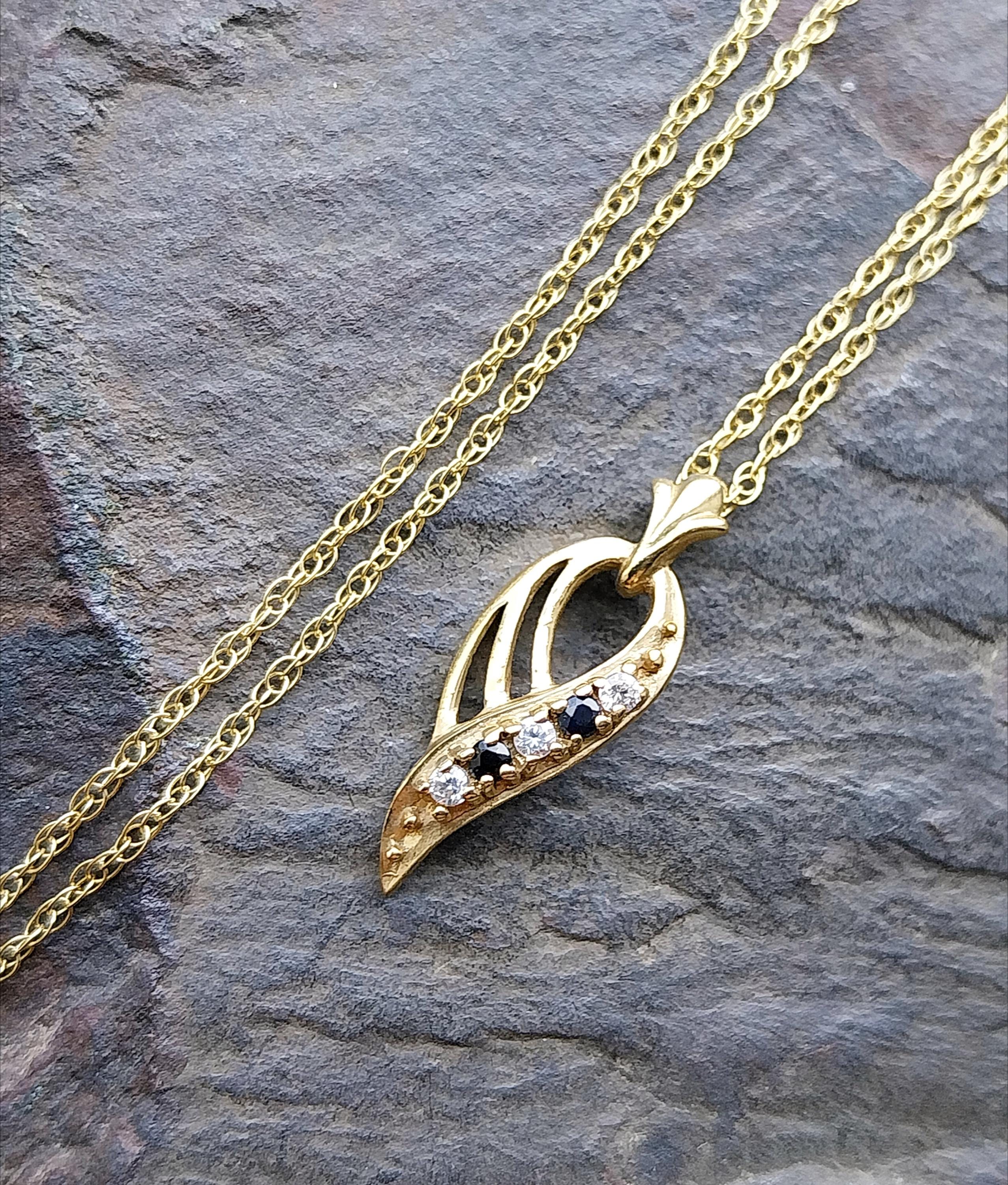 Vintage 9ct Gold Sapphire Pendant Necklace Leaf / Feather on 18" - 1.8g