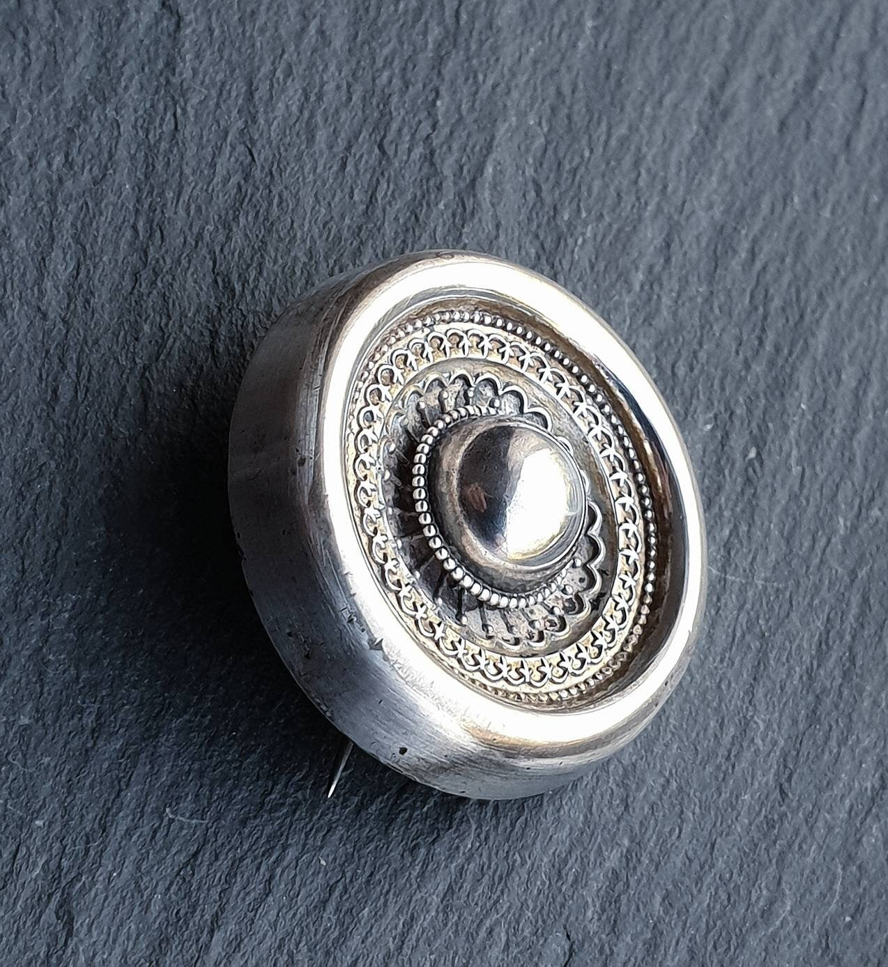 Antique Victorian SILVER ETRUSCAN Bullseye Brooch - 9.1g