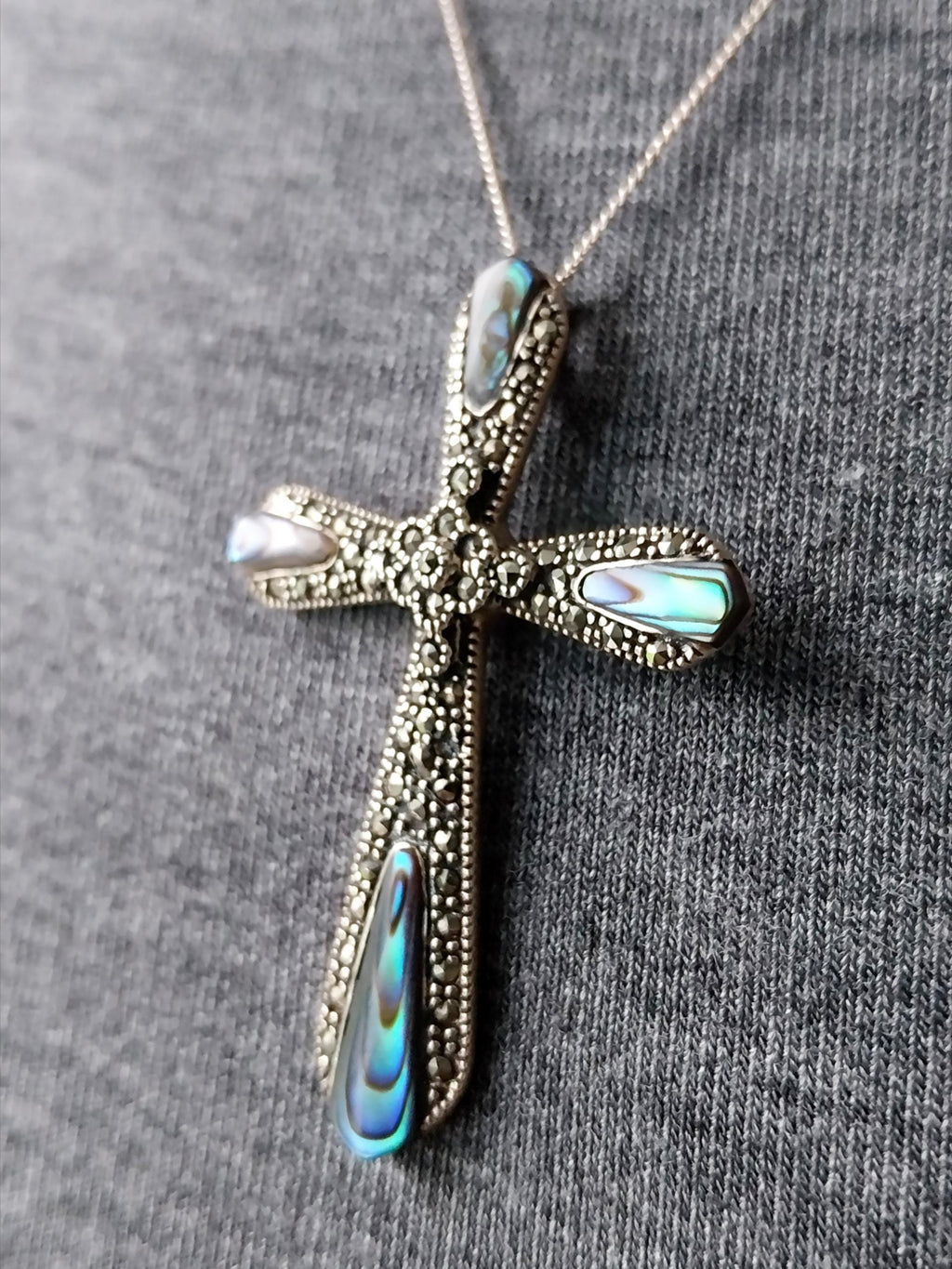 Large Vintage CROSS Pendant Necklace - Sterling Silver on 20" Chain - 7.6g