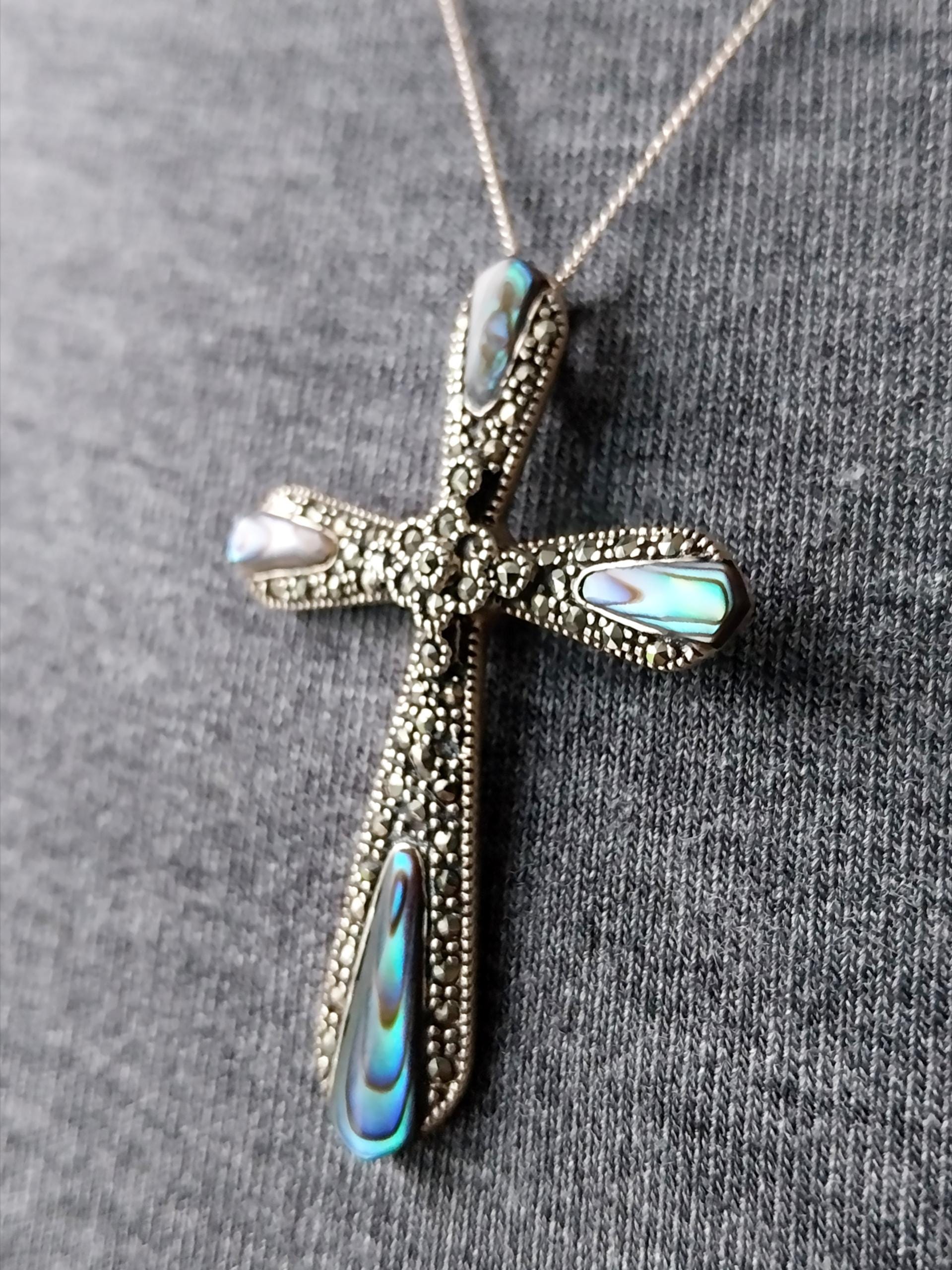 Large Vintage CROSS Pendant Necklace - Sterling Silver on 20" Chain - 7.6g