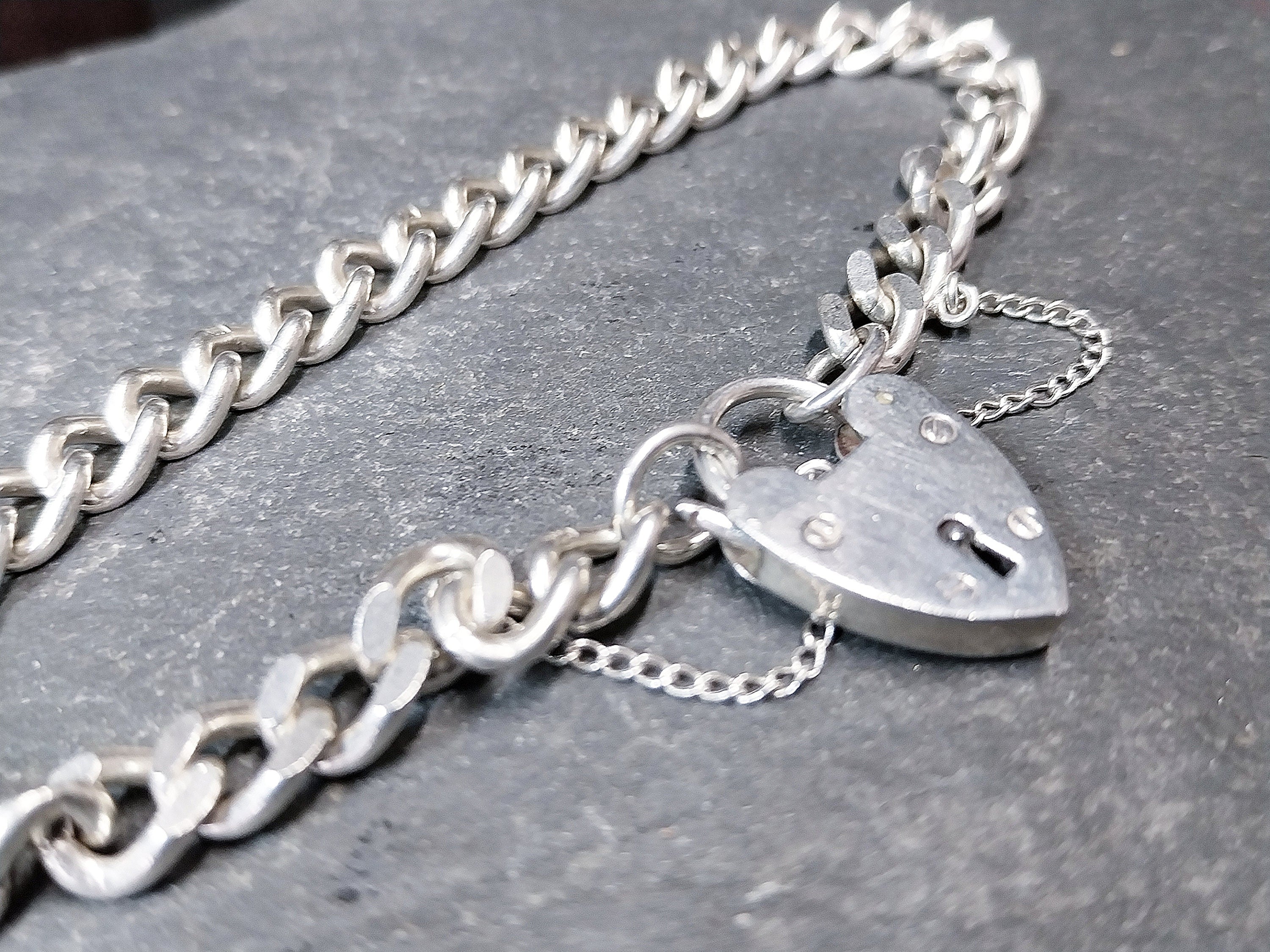 GEORG JENSEN Silver Link Bracelet with Heart Clasp Padlock - 17.9g