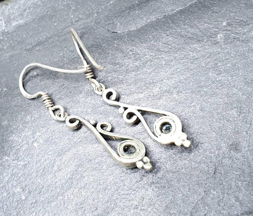 Sterling Silver Dangle Earrings - with Turquoise Blue Stone - 2.4g