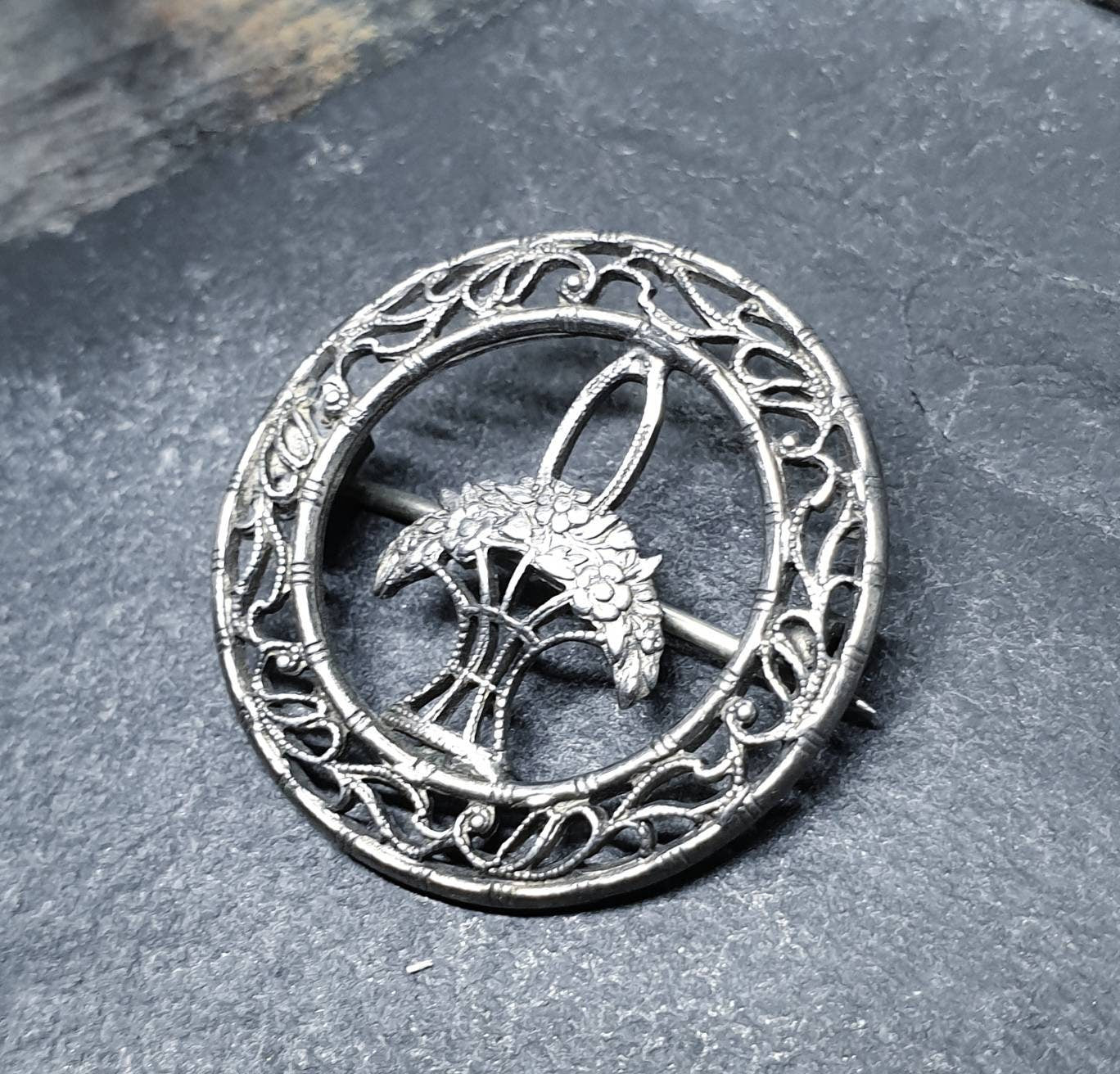 VICTORIAN Solid Silver BROOCH - Basket of Flowers - 2.6g