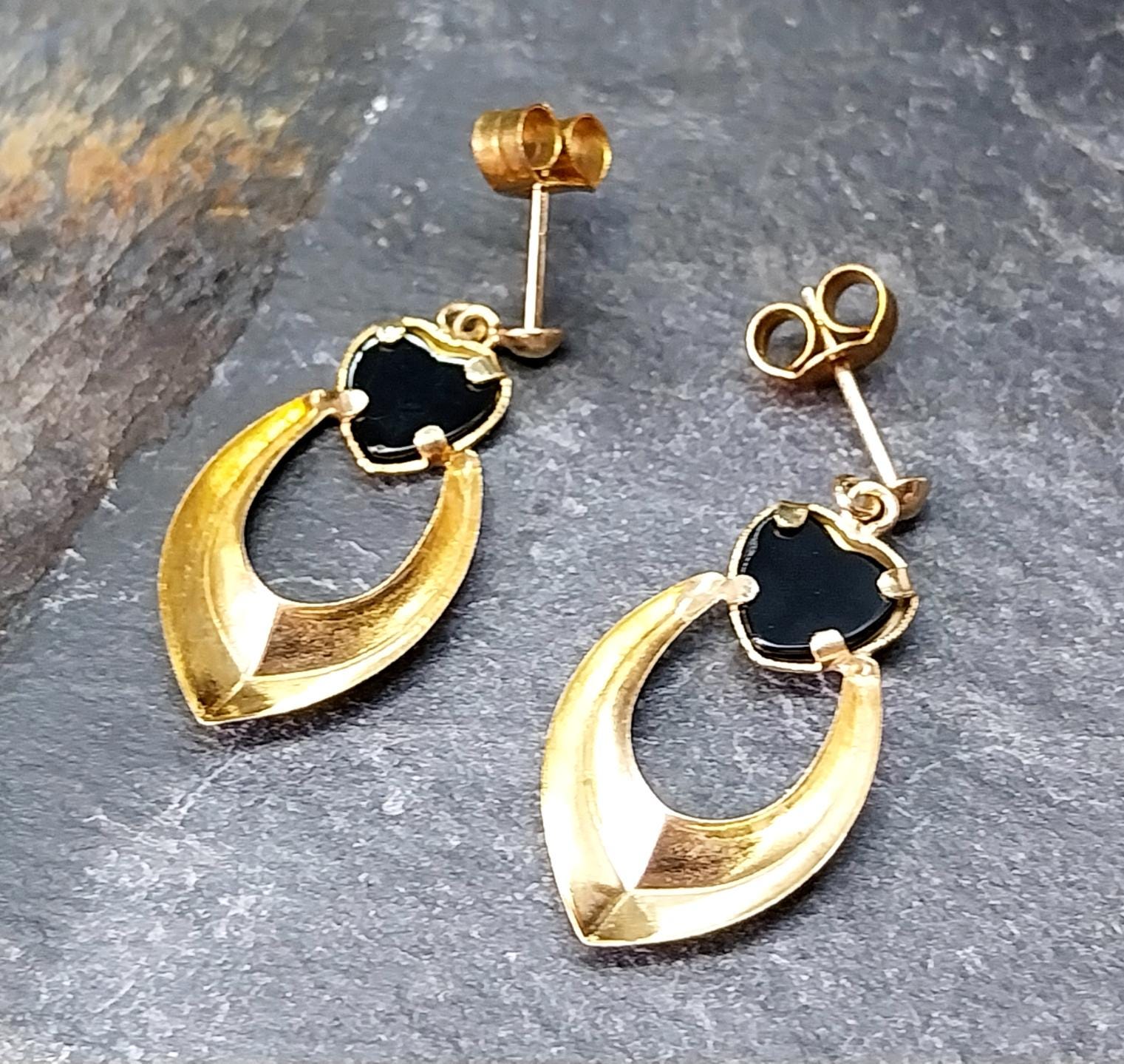 Vintage 9ct Gold EARRINGS with Black Onyx Heart - Dangling - 1.4g