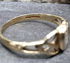 9ct GOLD CELTIC KNOT Ring - Clear Gemstone - uk size P (us 7.5) - 1.3g