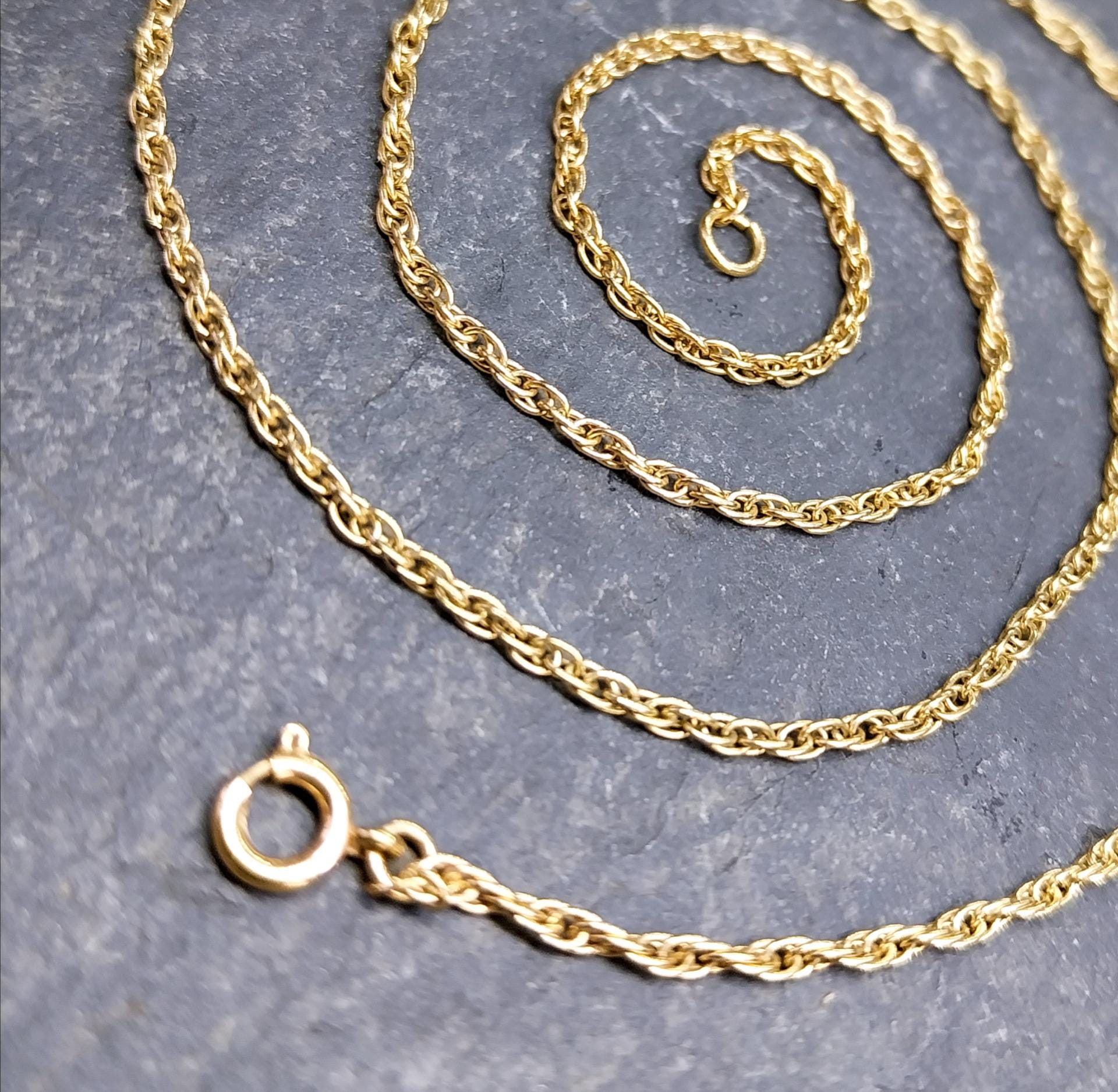 Vintage 9ct GOLD Prince of Wales Rope Chain Necklace, 18" - 3.6g