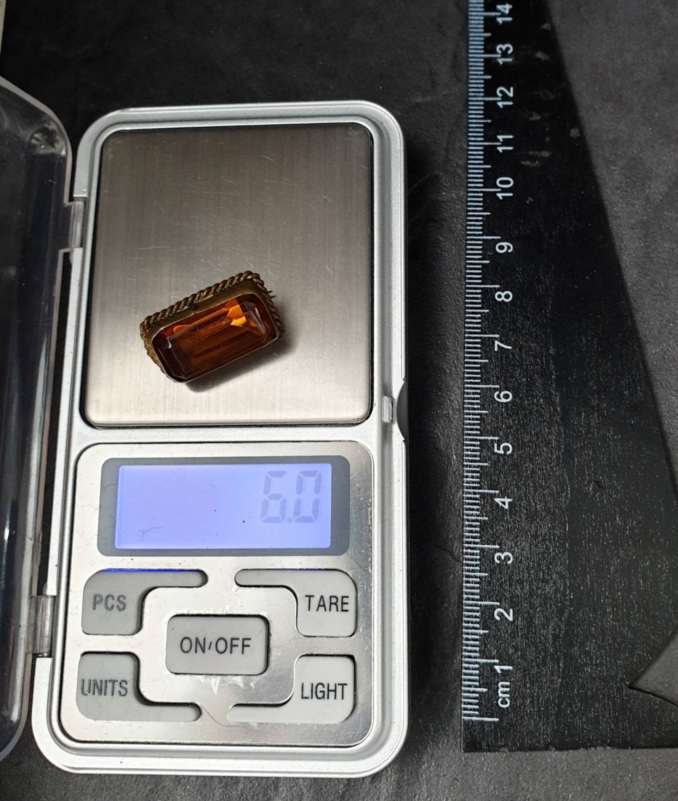 Antique VICTORIAN  BROOCH -  with Brandy Citrine Gemstone Pinchbeck Pin 6g