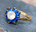 Vintage 9ct GOLD Ring - Blue Flower Cluster - UK Size P (us 7.5) - 1.7g
