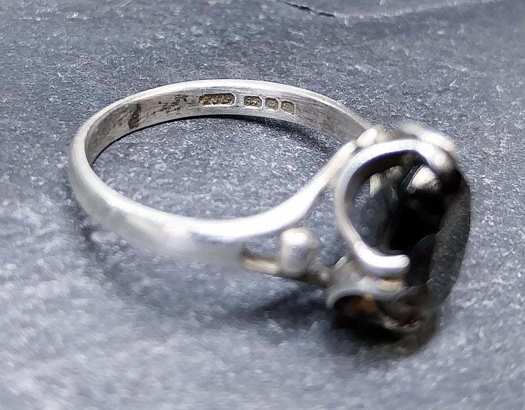 Vintage SILVER RING with Smoky Quartz - uk size L (us 5.75) - 2.2g