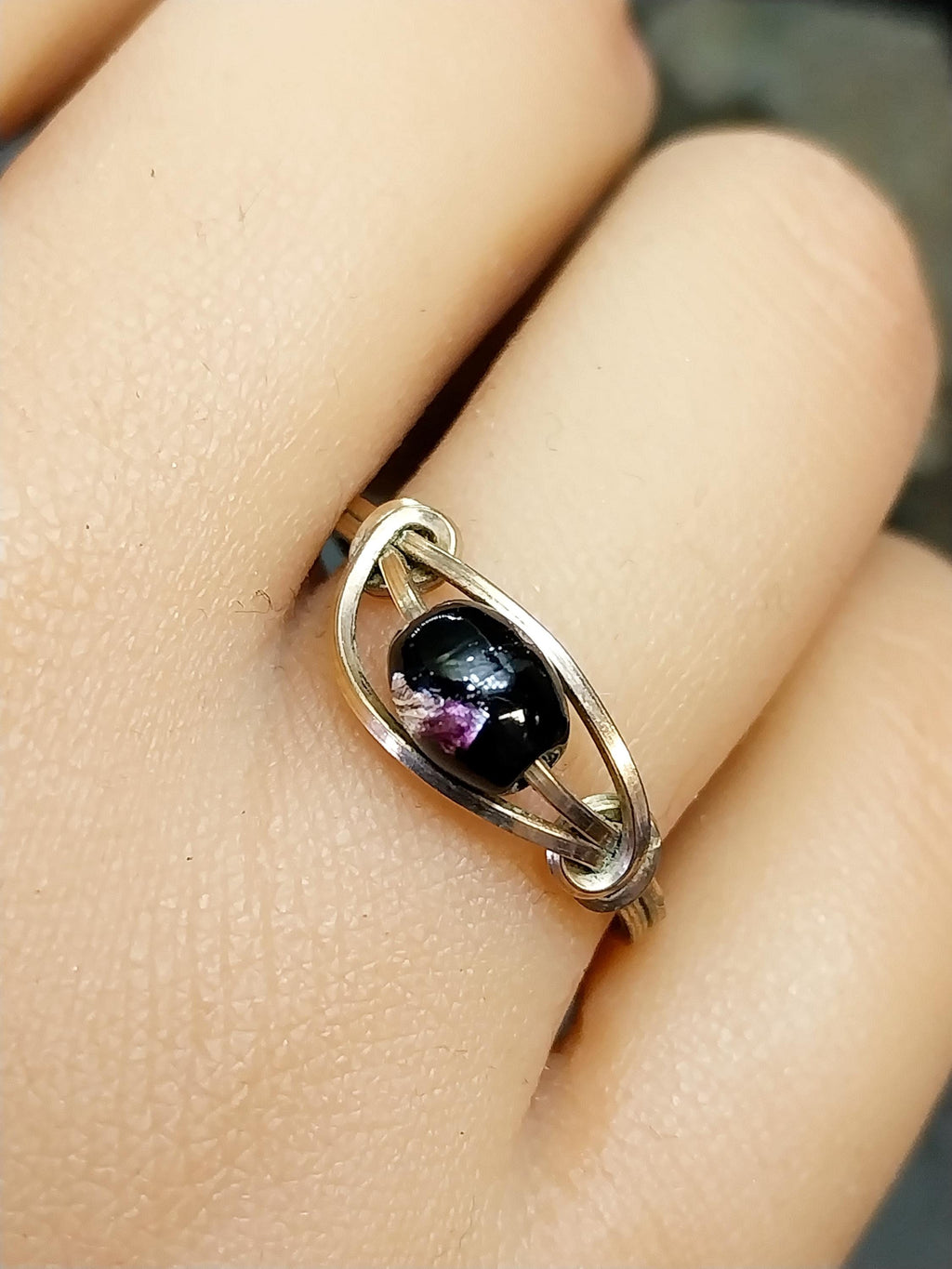 Vintage Rolled Gold Purple Foil/Murano Bead Ring - Size uk R (us size 8.5) - 1.3g