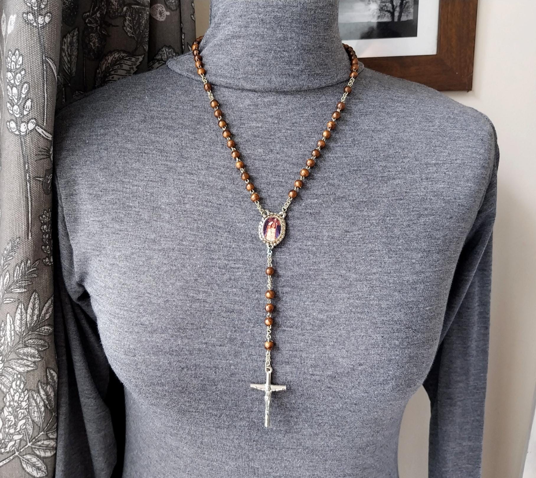 Vintage ROSARY BEADS with Crucifix - 22" Necklace - 18.7g