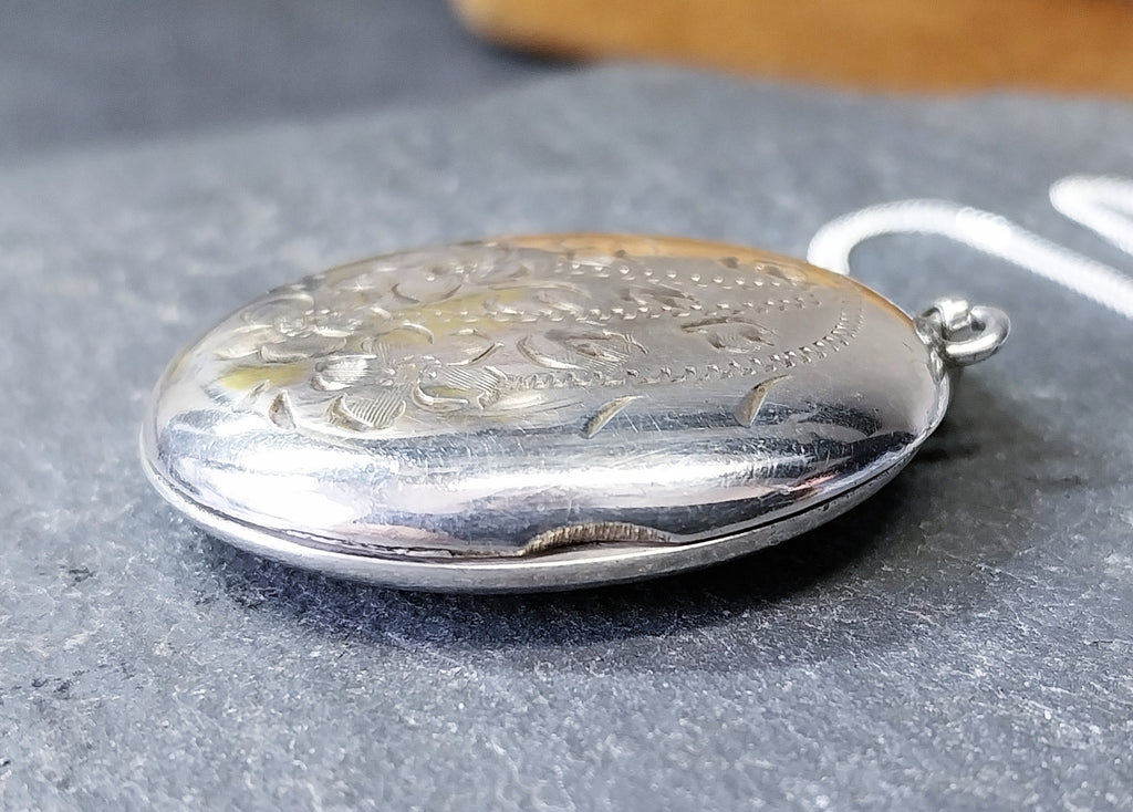 Large Vintage Silver LOCKET Necklace - Joseph Smith on 18" Sterling Chain - 10.4g