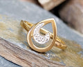Vintage 9ct GOLD Teardrop Diamond RING - Size UK P 1/2 (us 8) - 1.9g