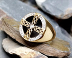 9ct GOLD RING with Onyx & DIAMOND Celtic Cross - Size uk R (us 8.5) - 5.7g