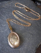 ANTIQUE Oval Wide LOCKET  - Pinchbeck Gilt on 18" Chain - 8.4g