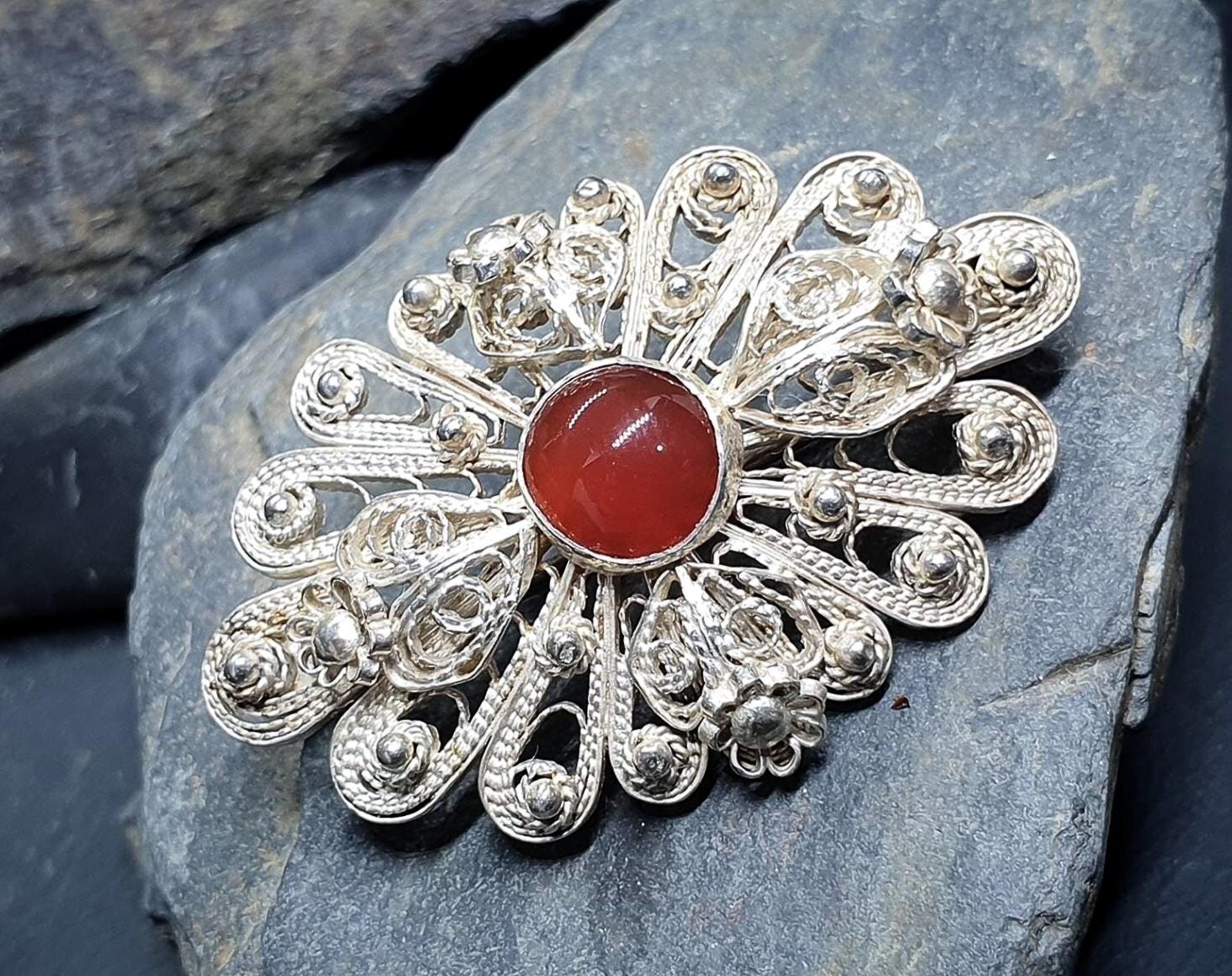 Antique Silver CARNELIAN FILIGREE Flower Brooch - Continental Silver Pin - 7.5g