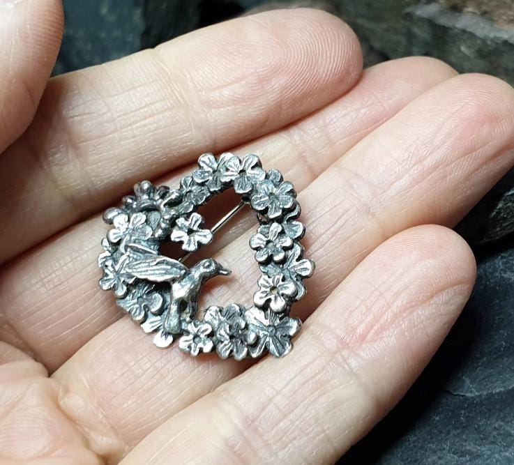 Vintage Sterling Silver HUMMINGBIRD BIRD Brooch - 6g