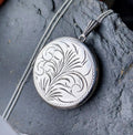 Large Sterling Silver Circular LOCKET Necklace -  on 20" Chain c 1973 - 8.4g