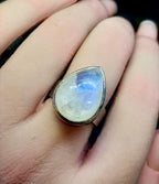 Vintage Sterling SILVER MOONSTONE RING - Ethereal - uk size O (7) - 8g