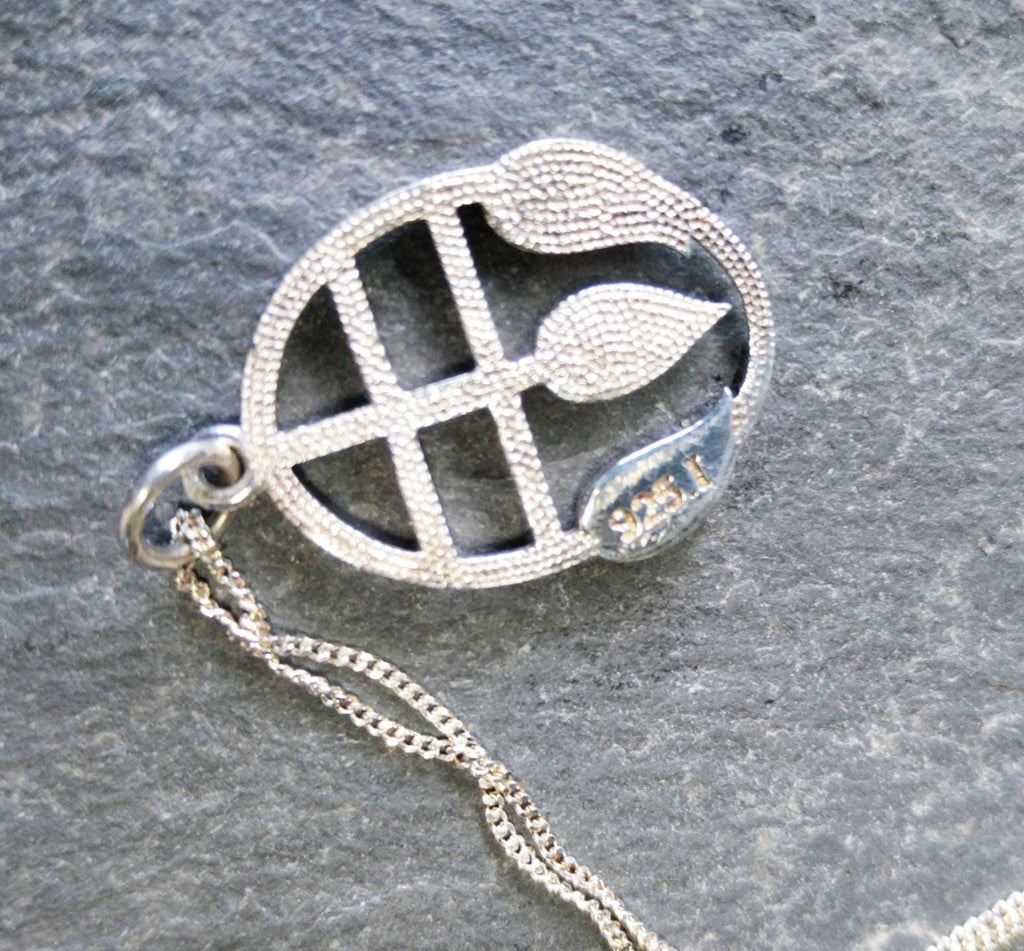 Sterling Silver CELTIC Cecily Leaf Pendant Necklace & 18" Chain - 4.3g