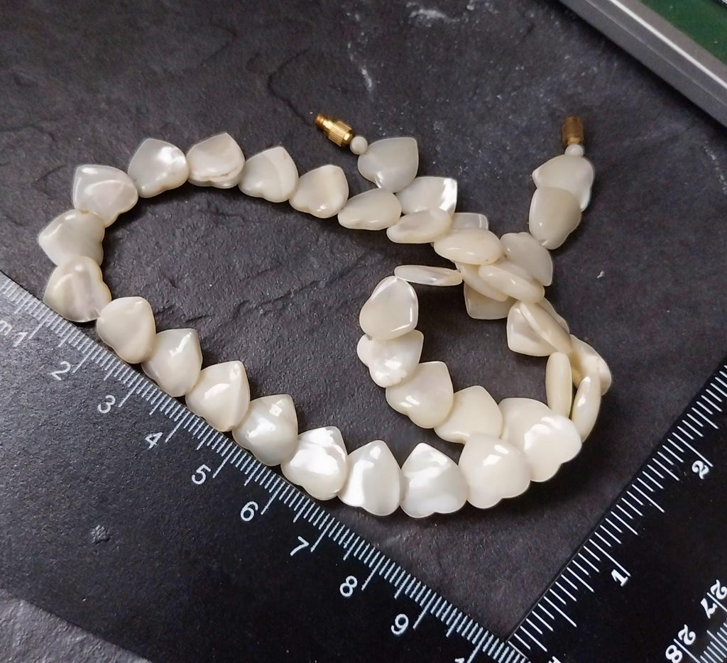 Vintage Mother of Pearl Heart Bead Necklace - 28g