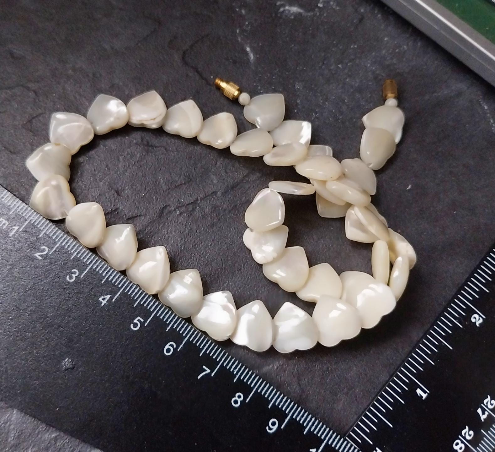 Vintage Mother of Pearl Heart Bead Necklace - 28g