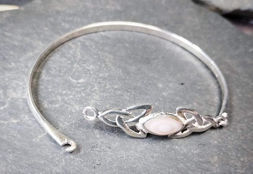 Kit Heath Sterling SILVER BANGLE Bracelet - with Mother Of Pearl - 8.9g