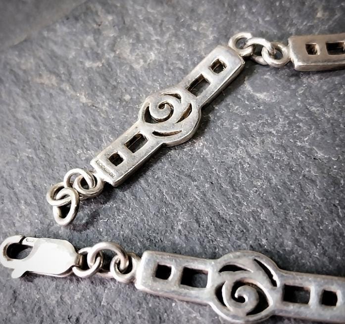 Vintage Celtic Sterling Silver Bracelet - Mackintosh Rose Links - 19cm - 10.6g