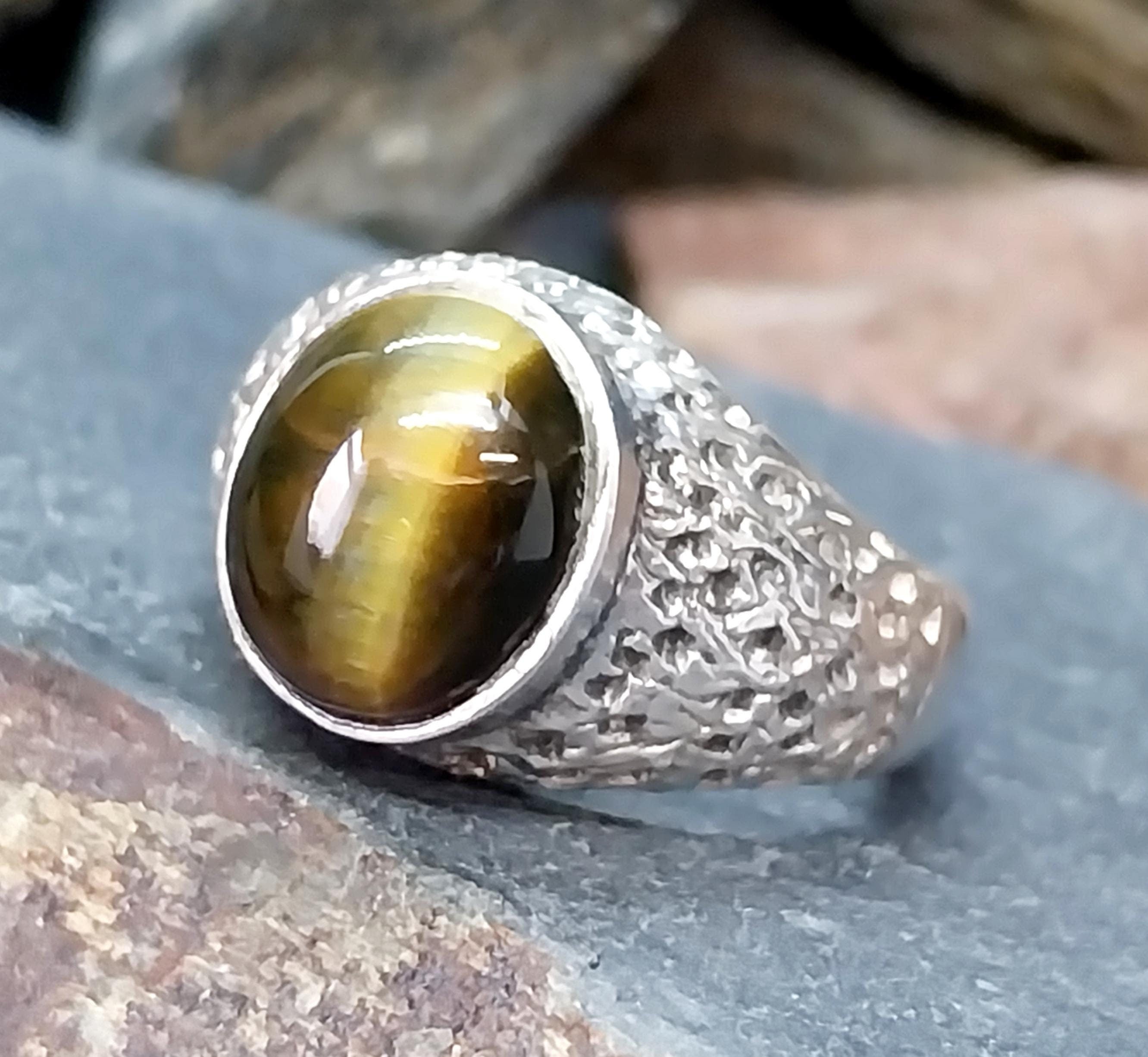 Vintage SILVER Signet RING - Tigers Eye Gemstone - Size uk T ( us 9.5) - 7.7g
