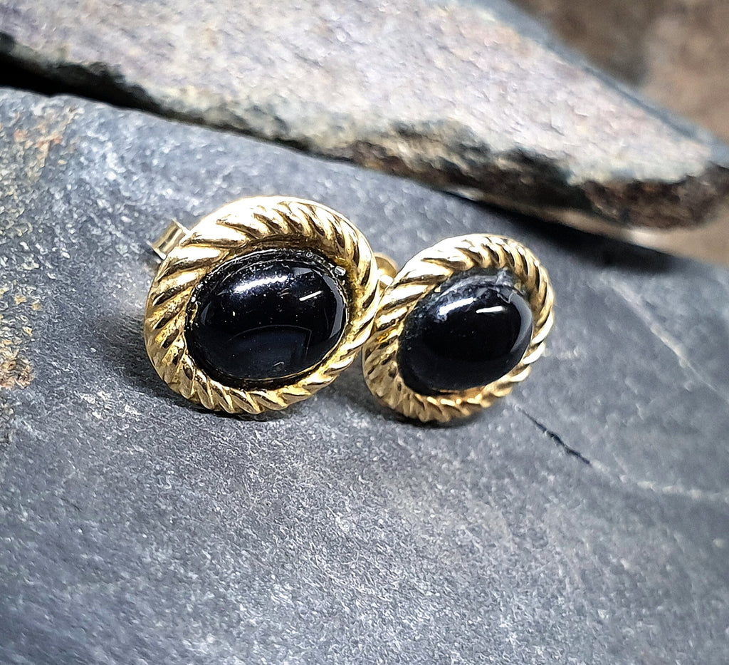 Vintage 9ct Gold Onyx Stud EARRINGS - butterfly backs
