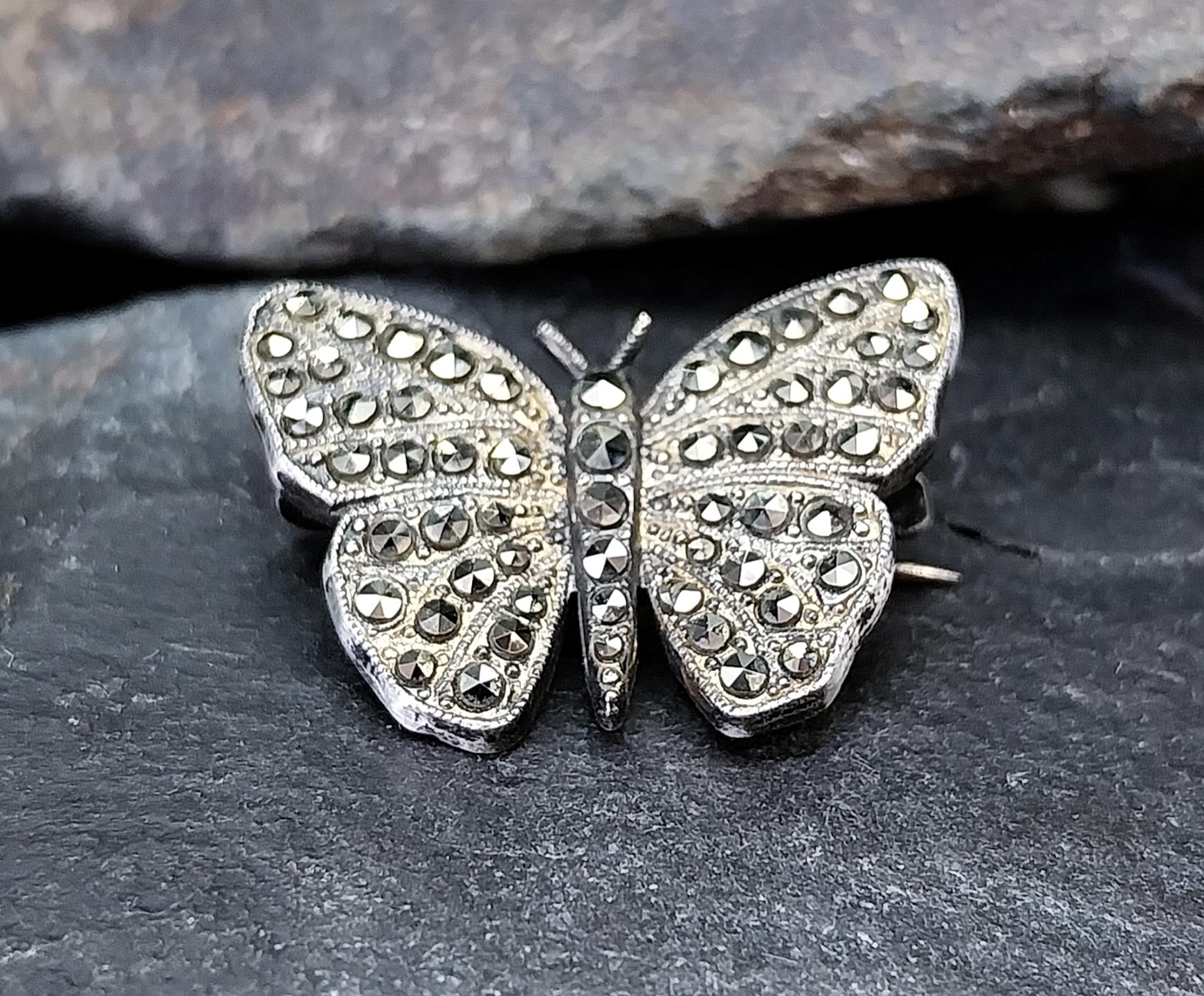 Vintage Silver BUTTERFLY Brooch - with Marcasite Stones - 3.7g