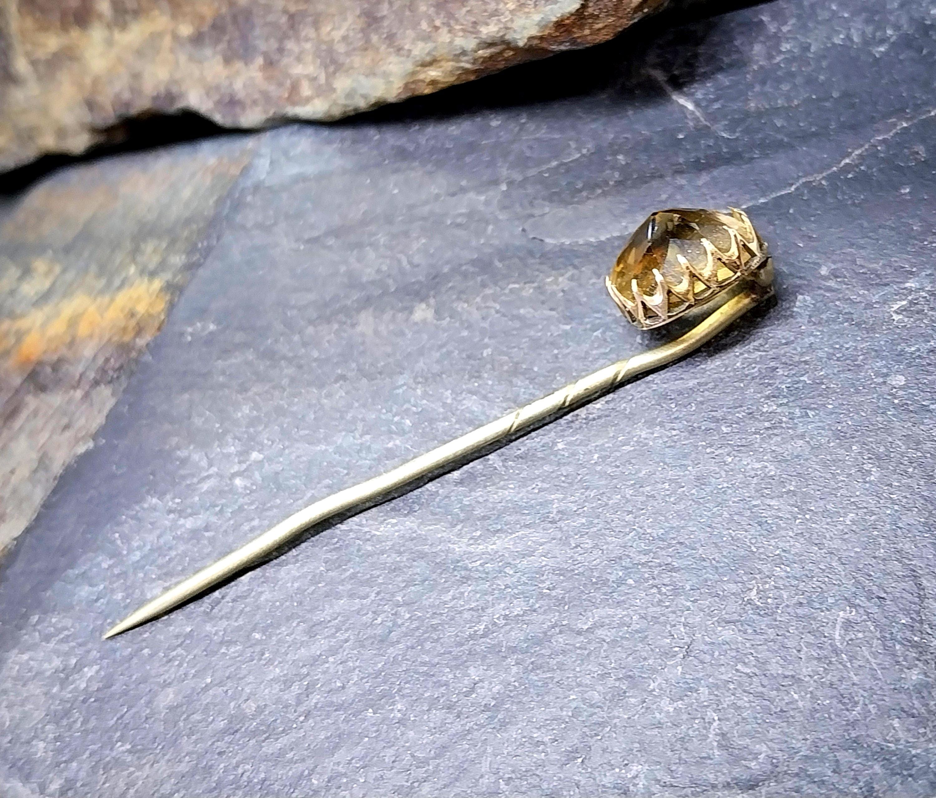 Antique 14ct GOLD STICK PIN  with Smoky Quartz gemstone  - 2.1g