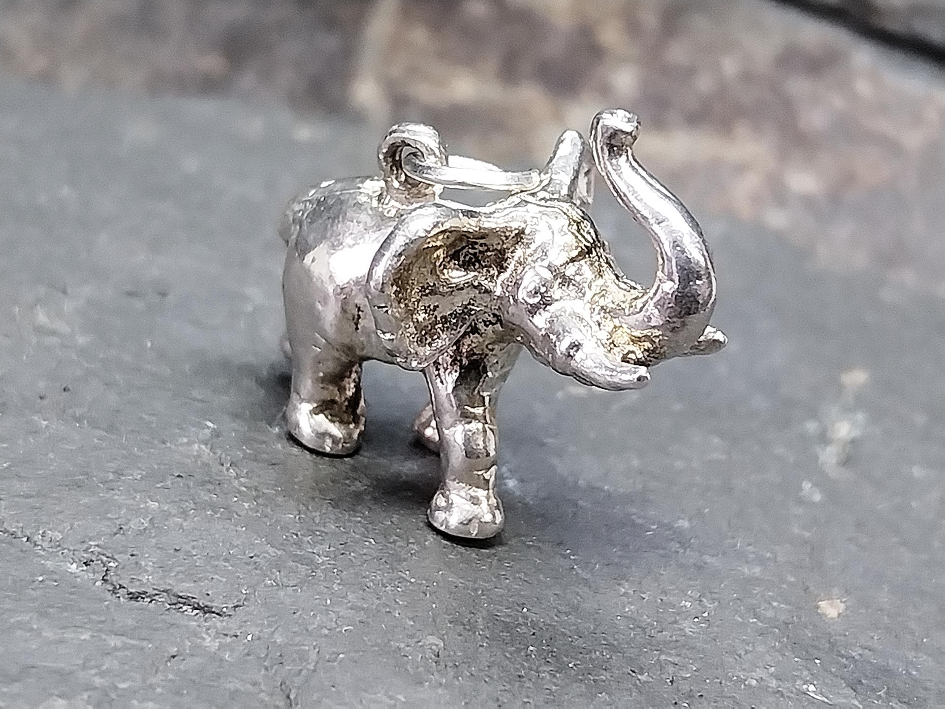 Vintage Silver ELEPHANT Charm or Pendant - 6.2g