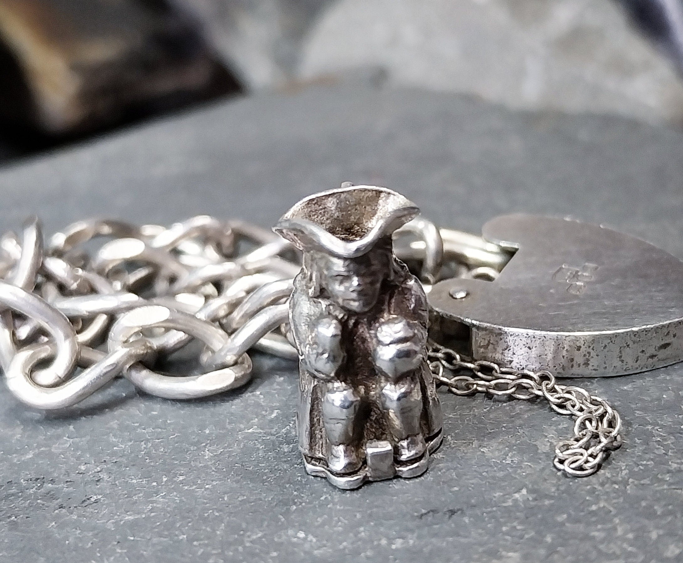 Vintage Silver CHARM BRACELET with Charm Opening Toby Beer Jug - 18.9g