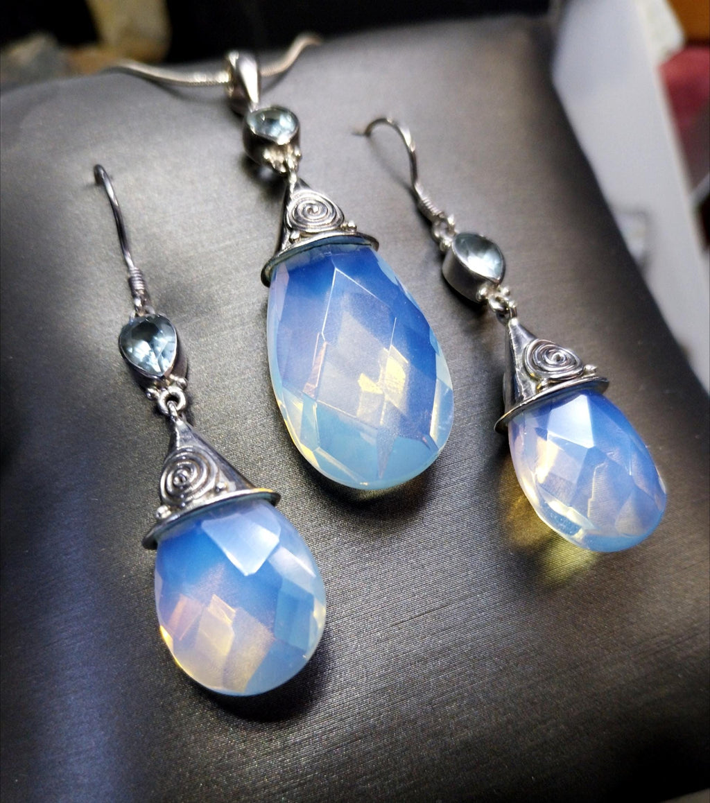 Vintage Sajen Blue Chalcedony & Topaz Necklace and Matching Earrings Set - 20g