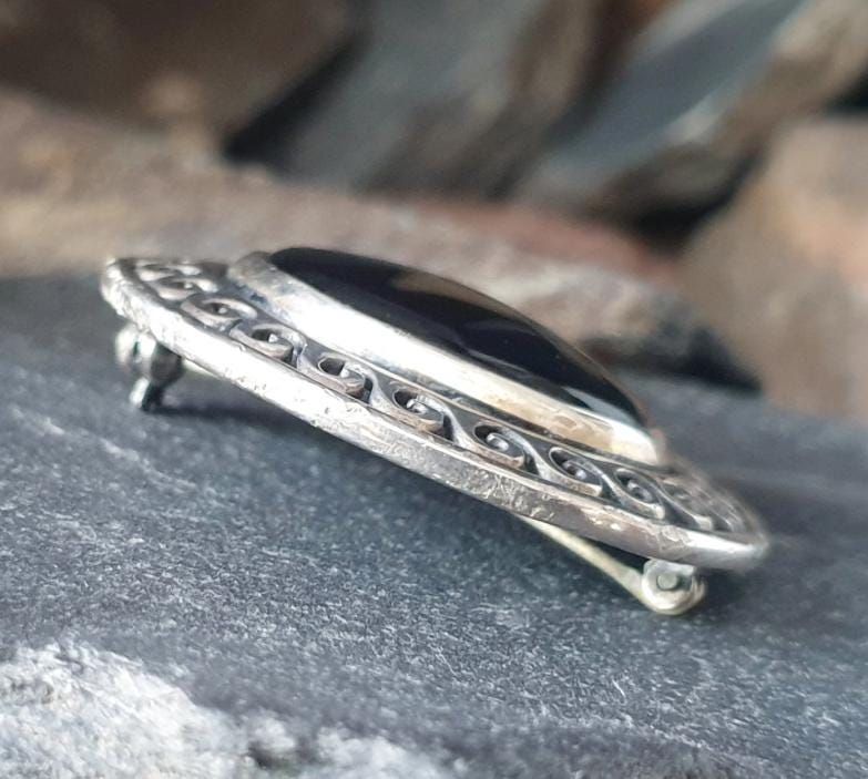 Vintage Black ONYX Brooch - Sterling Silver Swirls - 17.6g
