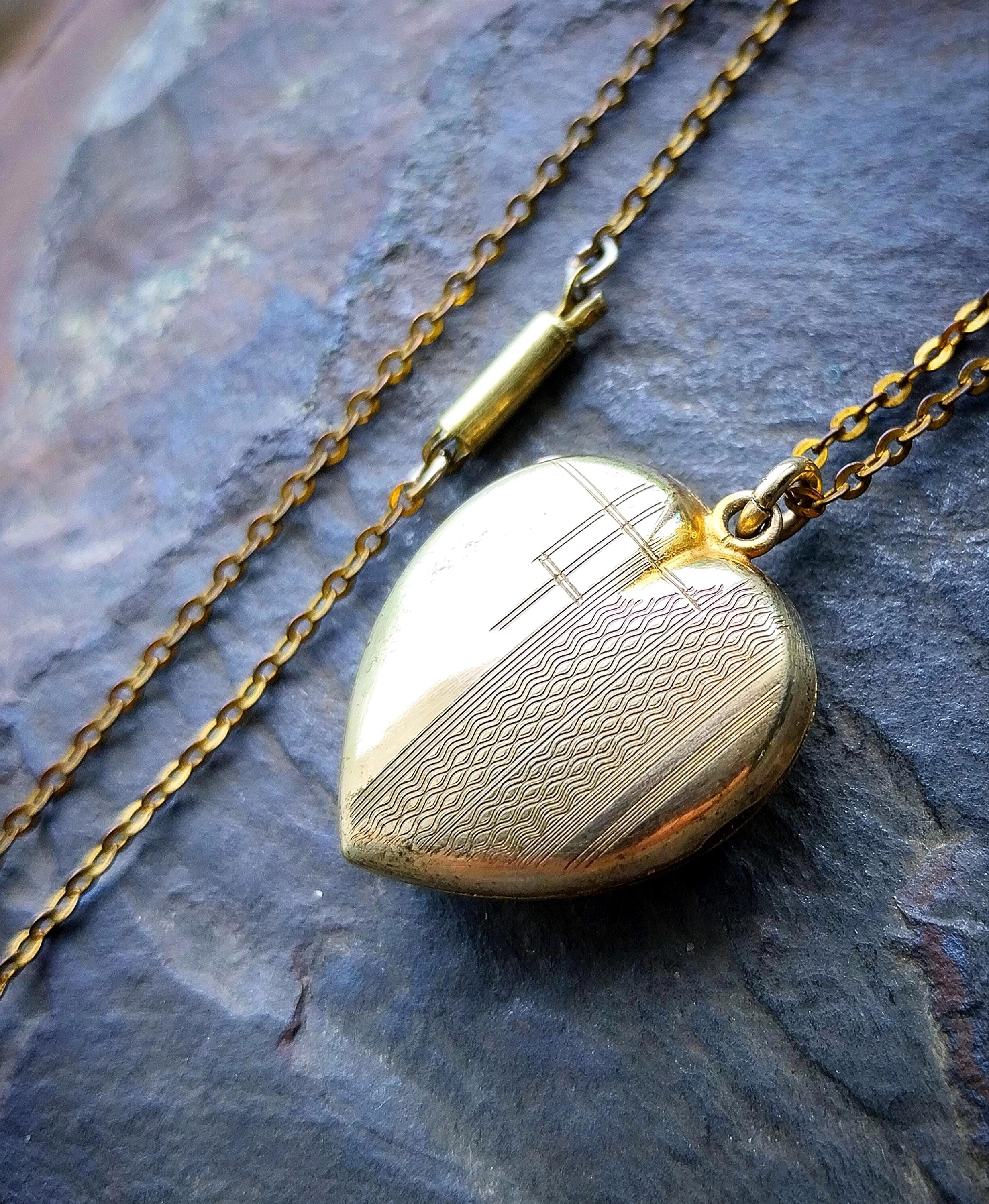 Antique 9ct Rolled GOLD Heart LOCKET with 17" Barrel Clasp Chain - 5.2g